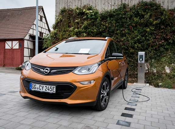 ampera_ladesaeule
