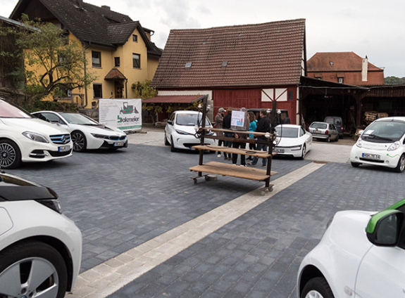 E_Auto_Ausstellung_Batterie